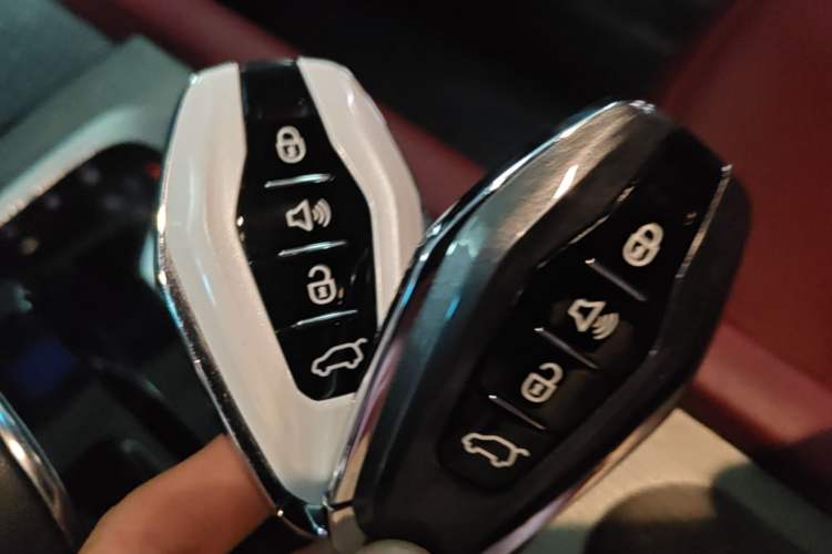 Used JETOUR X70 2023 1.5T DCT Overpass PRO+ Edition 7 Seats Interior 1