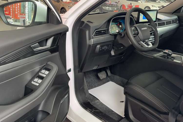 Used JETOUR X70 2023 1.5T DCT Flagship Edition 5 Seats Interior 1
