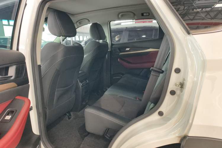 Used JETOUR X70 2023 1.5T DCT Dream Edition 5 Seats Interior 2