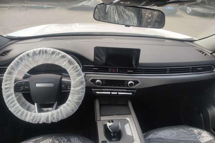 Used JETOUR X70 2023 1.5T DCT Flagship Edition 7-Seater Interior 2