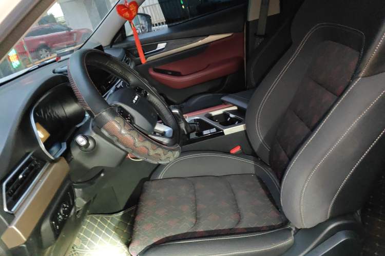 Used JETOUR X70 2023 1.5T Manual Overdrive Version 7 Seats Left Front Seat