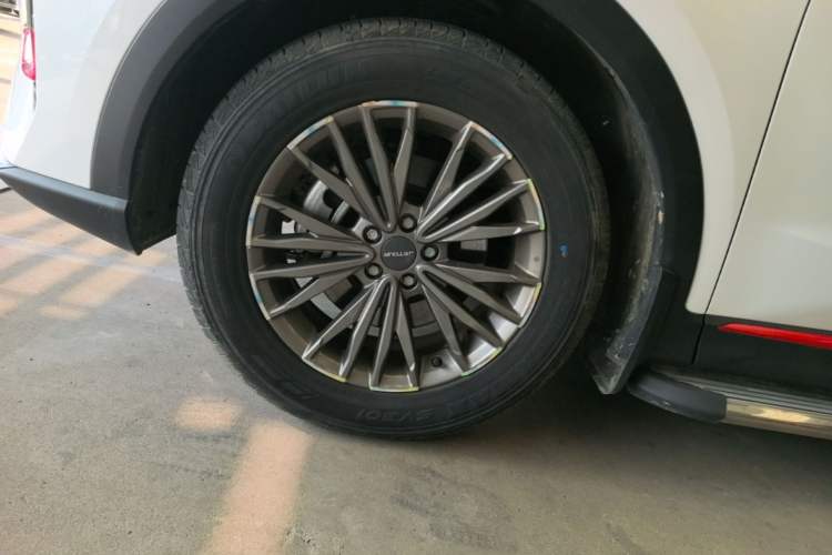 Used JETOUR X70 2023 1.5T DCT Beyond PRO Edition 7 Seats Left Front Wheel Hub