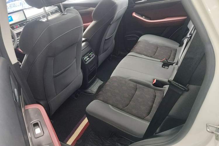 Used JETOUR X70 2023 1.5T DCT Beyond PRO Edition 5-Seater Left Rear Seat
