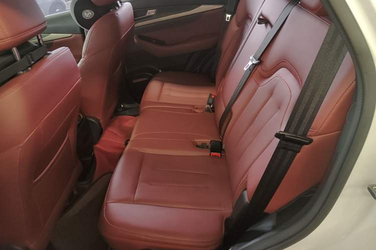 Used JETOUR X70 2023 1.5T DCT Overpass PRO+ Edition 7 Seats Left Rear Seat