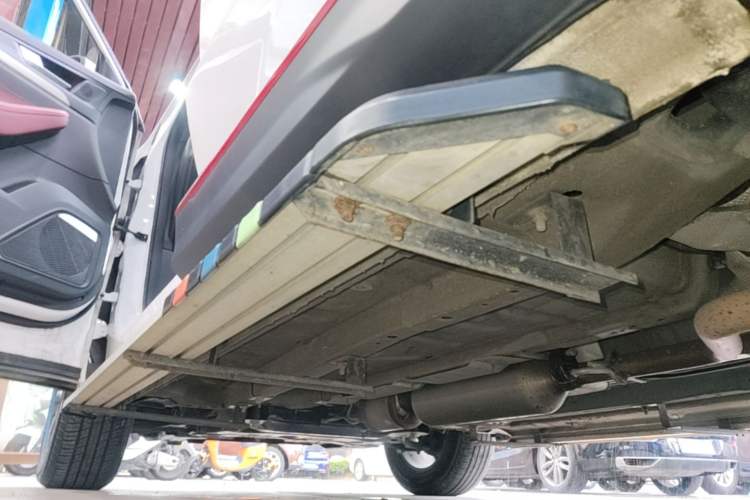 Used JETOUR X70 2023 1.5T DCT Beyond PRO Edition 5-Seater Left Side Sill