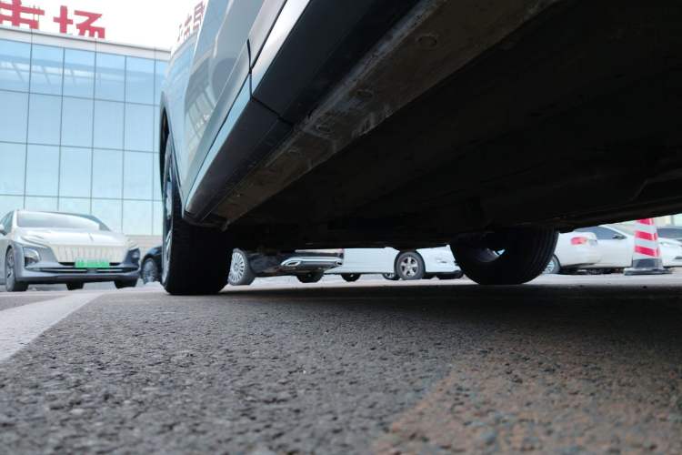 Used JETOUR X70 2023 1.5T DCT Beyond PRO Edition 5-Seater Left Side Sill