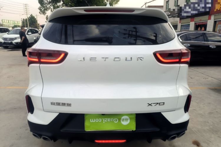 Used JETOUR X70 2023 1.5T Manual Overdrive Version 5 Seats Rear