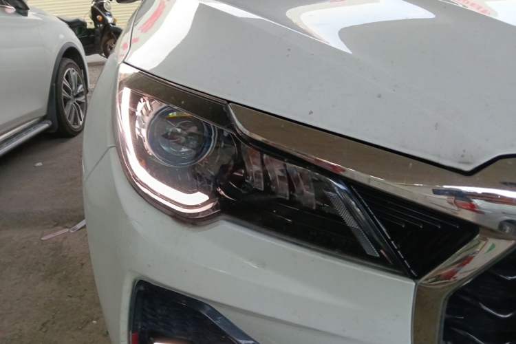 Used JETOUR X70 2023 1.5T DCT Beyond PRO+ Edition 5-Seater Right Front Headlight