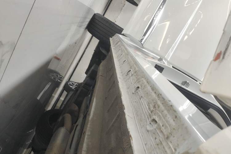 Used JETOUR X70 2023 Zhuge 2.0T DCT Wolong 7-Seater Right Side Sill
