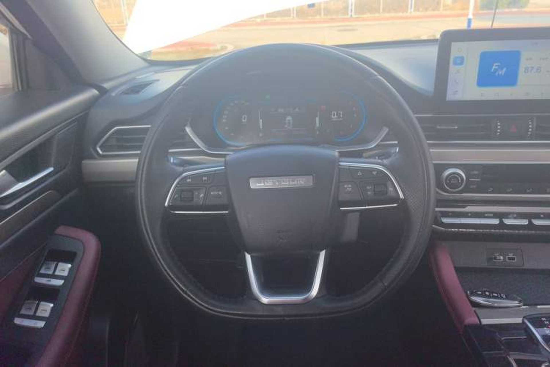 Used JETOUR X70 2023 1.5T DCT Overpass PRO+ Edition 7 Seats Steering Wheel