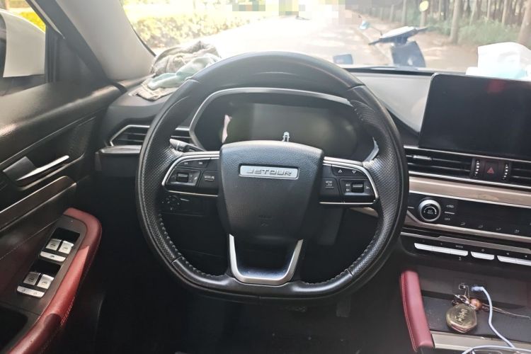 Used JETOUR X70 2023 1.5T DCT Overpass PRO+ Edition 7 Seats Steering Wheel