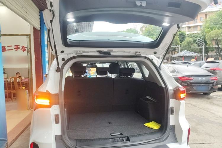 Used JETOUR X70 2023 1.5T DCT Beyond PRO Edition 5-Seater Trunk