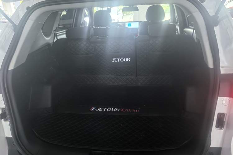 Used JETOUR X70 2023 1.5T DCT Beyond PRO Edition 5-Seater Trunk