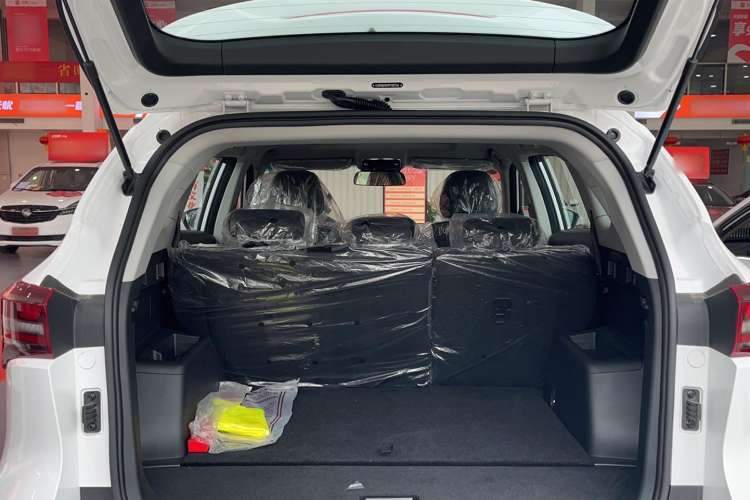Used JETOUR X70 2023 1.5T DCT Flagship Edition 5 Seats Trunk