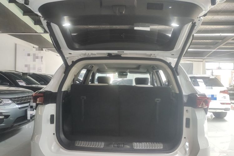 Used JETOUR X70 2023 Zhuge 2.0T DCT Wolong 7-Seater Trunk