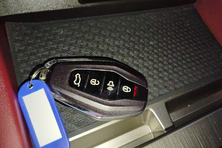 Used JETOUR X70 2023 1.5T Manual Overdrive Version 5 Seats Vehicle Key