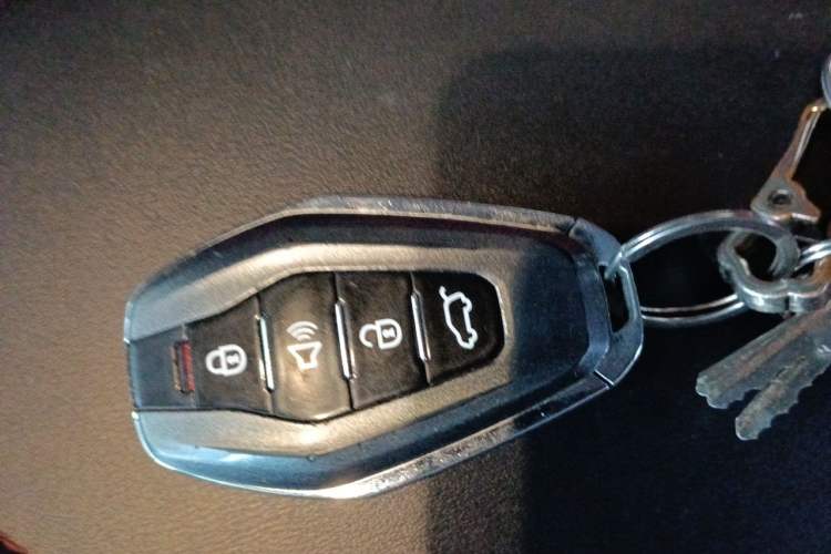 Used JETOUR X70 2023 1.5T DCT Beyond PRO+ Edition 5-Seater Vehicle Key