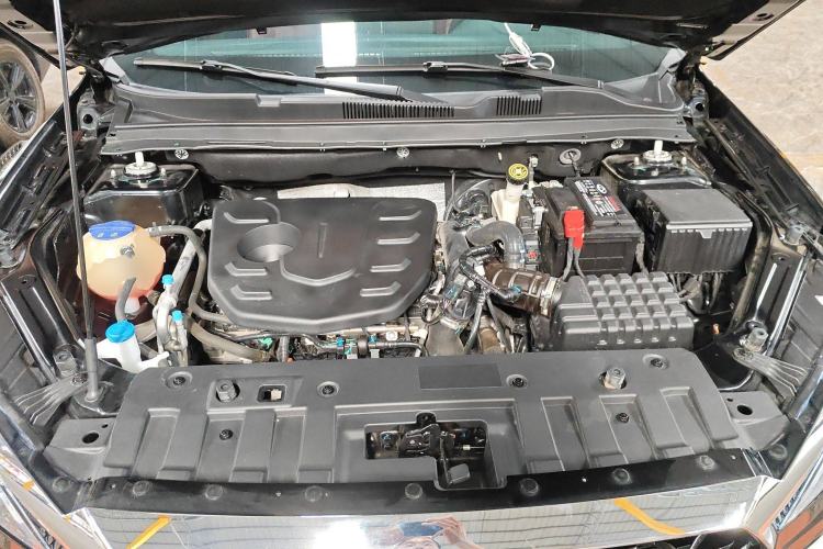 Used JETOUR X70 2024 1.5T DCT Glory PRO 5-Seater Engine Bay