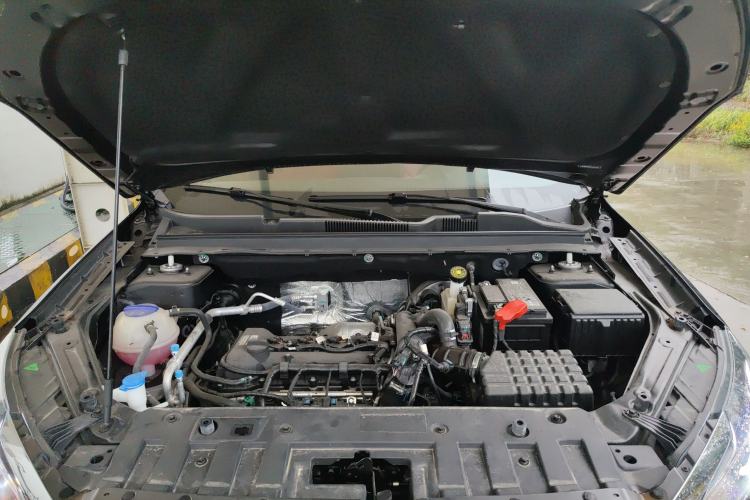 Used JETOUR X70 2024 1.5T DCT Enjoyment Edition 5 Seats Engine Bay