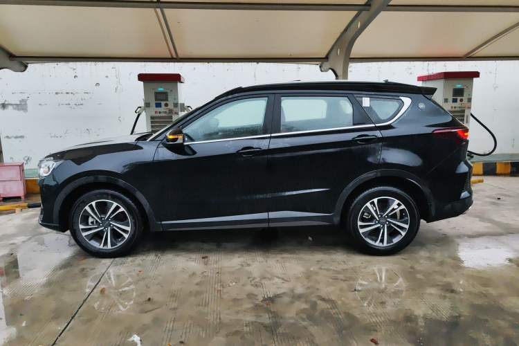 Used JETOUR X70 2024 1.5T DCT Enjoyment Edition 5 Seats Exterior 3