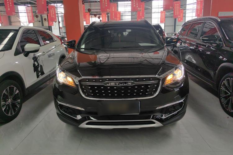 Used JETOUR X70 2024 1.5T DCT Enjoy Edition 7-Seater Front