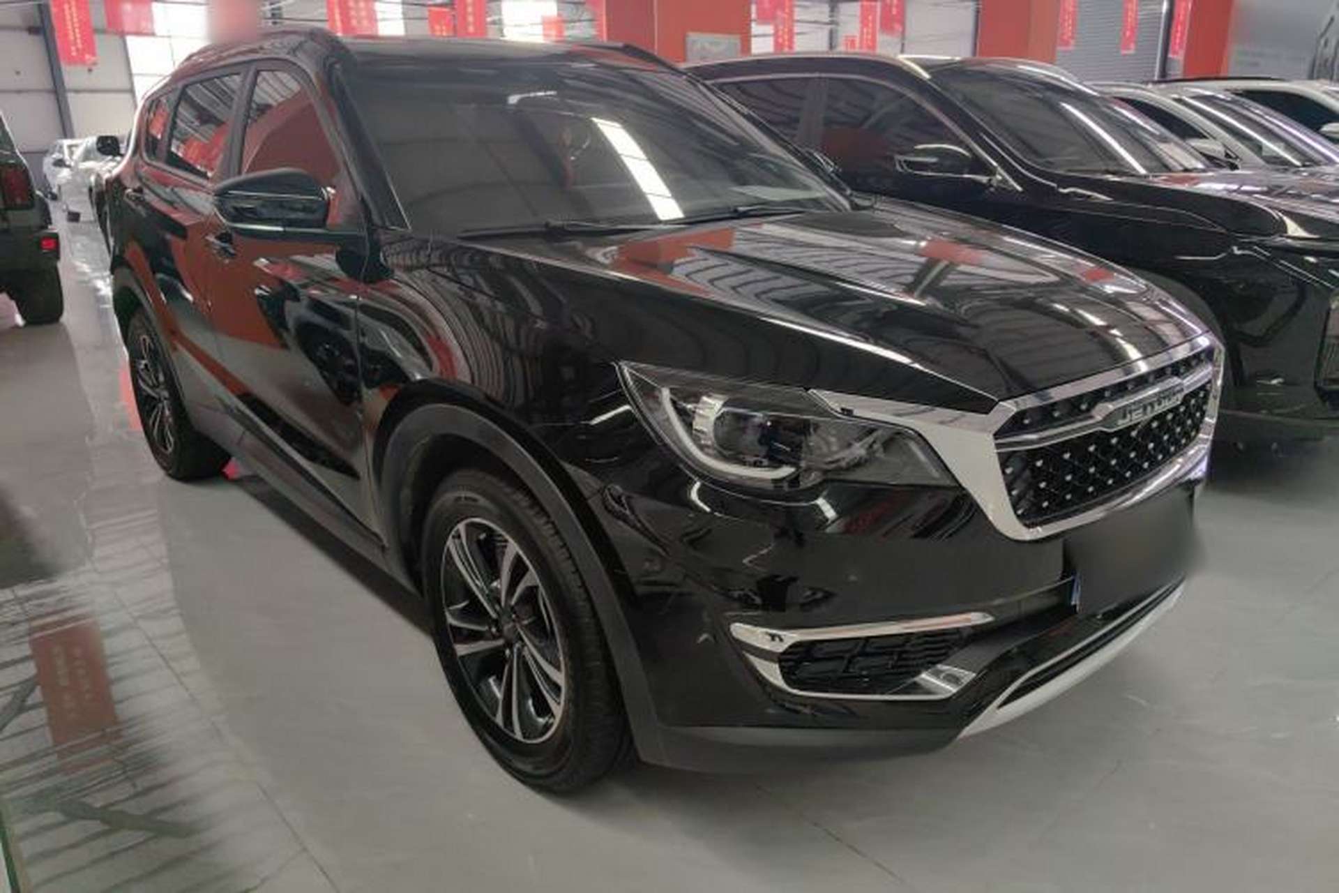 Used JETOUR X70 2024 1.5T DCT Enjoy Edition 7-Seater Front Right 45 Deg