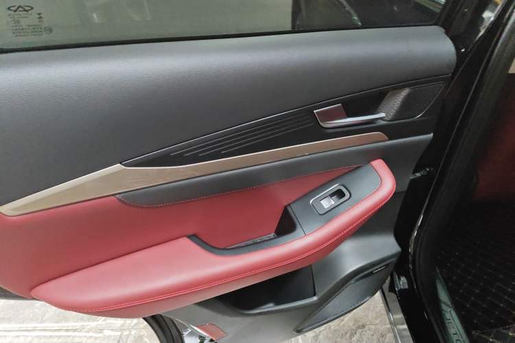 Used JETOUR X70 2024 1.5T DCT Glory PRO 5-Seater Left Rear Door Interior