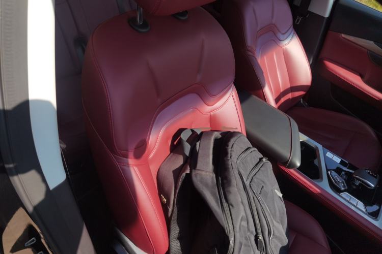 Used JETOUR X70 2024 1.5T DCT Enjoyment Edition 5 Seats Right Front Seat