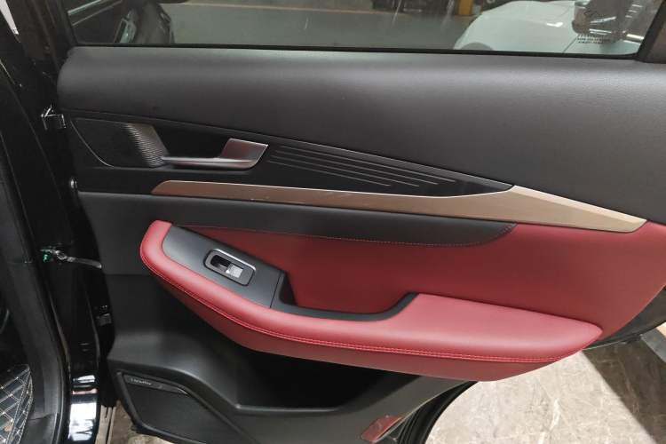 Used JETOUR X70 2024 1.5T DCT Glory PRO 5-Seater Right Rear Door Interior