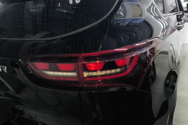 Used JETOUR X70 2024 1.5T DCT Glory PRO 5-Seater Right Rear Taillight