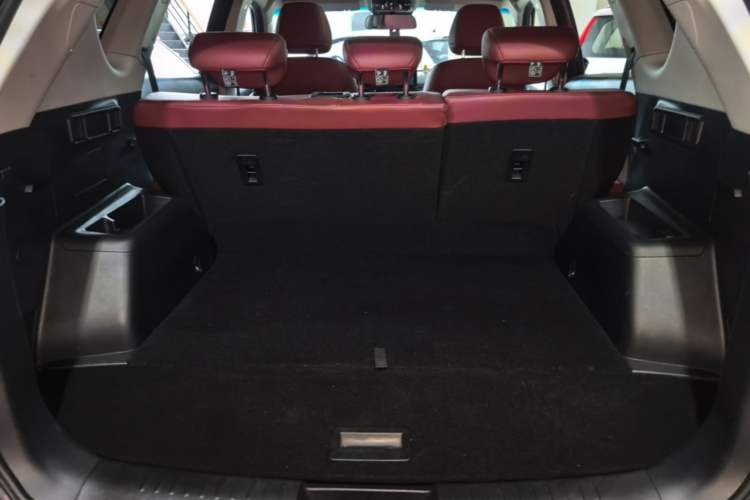 Used JETOUR X70 2024 1.5T DCT Glory PRO 5-Seater Trunk