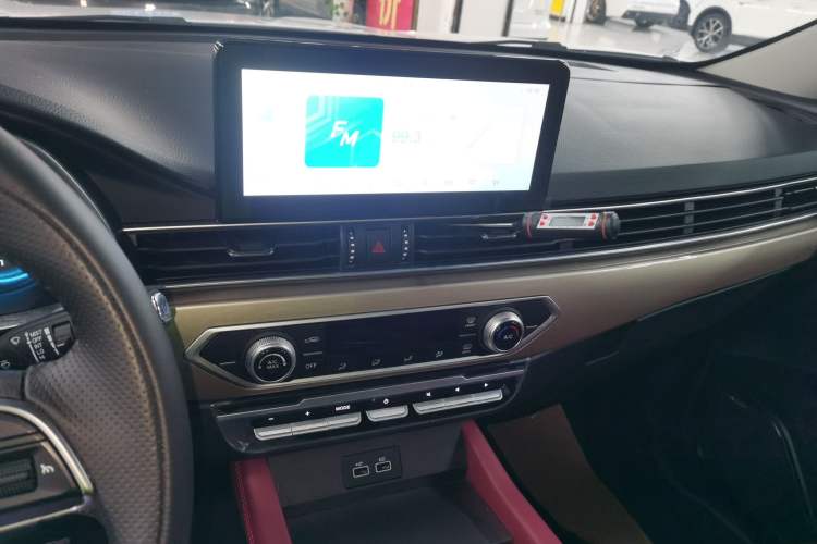 Used JETOUR X70 2024 1.5T DCT Glory PRO 5-Seater Audio And AC Panel
