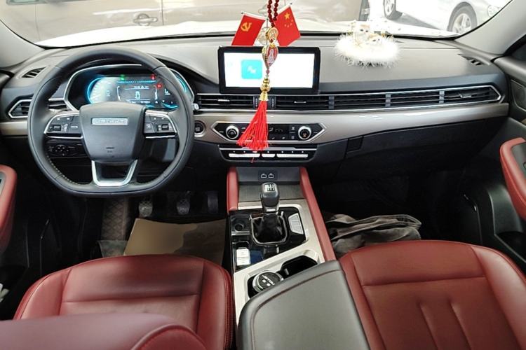 Used JETOUR X70 2024 1.5T Manual Glory Edition 5 Seats Center Console