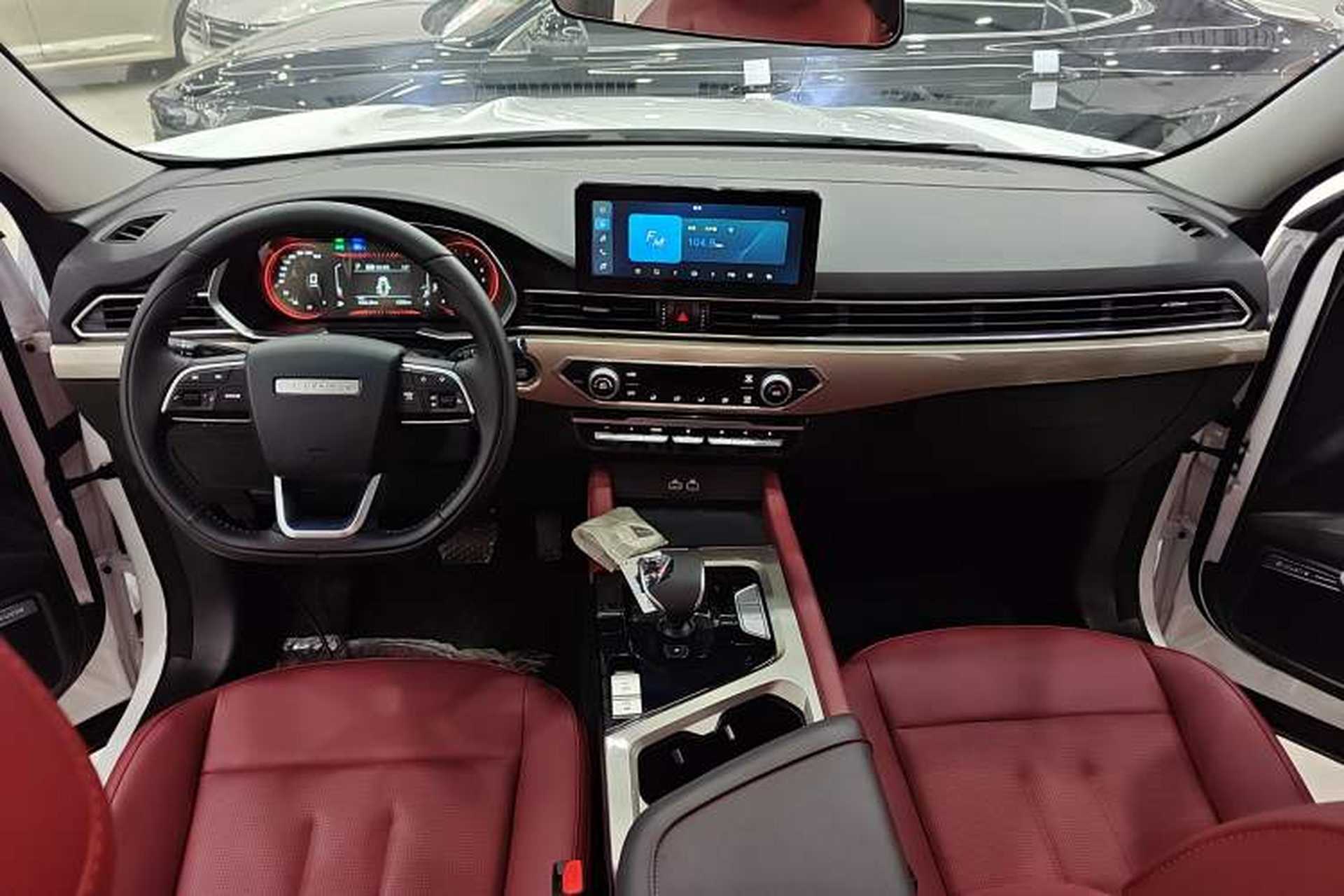Used JETOUR X70 2024 1.5T DCT Enjoy Edition 7-Seater Center Console