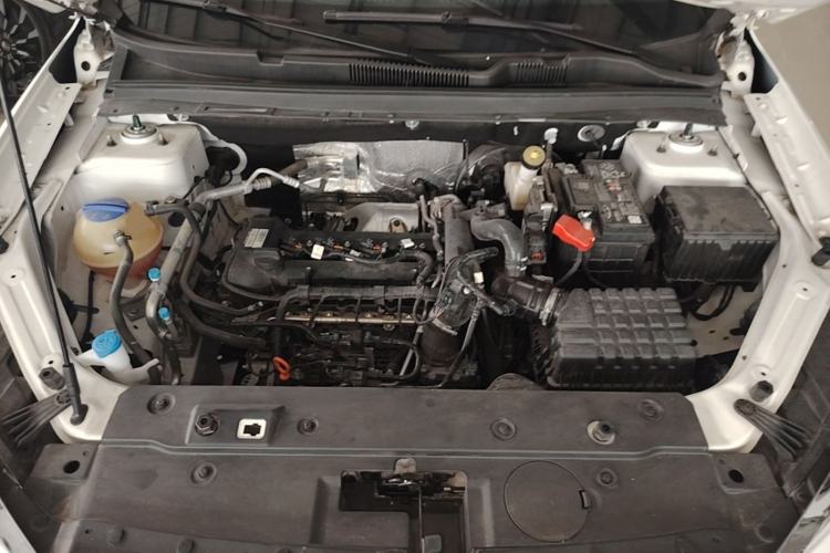 Used JETOUR X70 2024 1.5T DCT Enjoy Edition 7-Seater Engine Bay