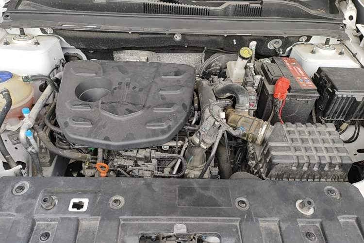 Used JETOUR X70 2024 1.5T DCT Glory PRO 5-Seater Engine Bay