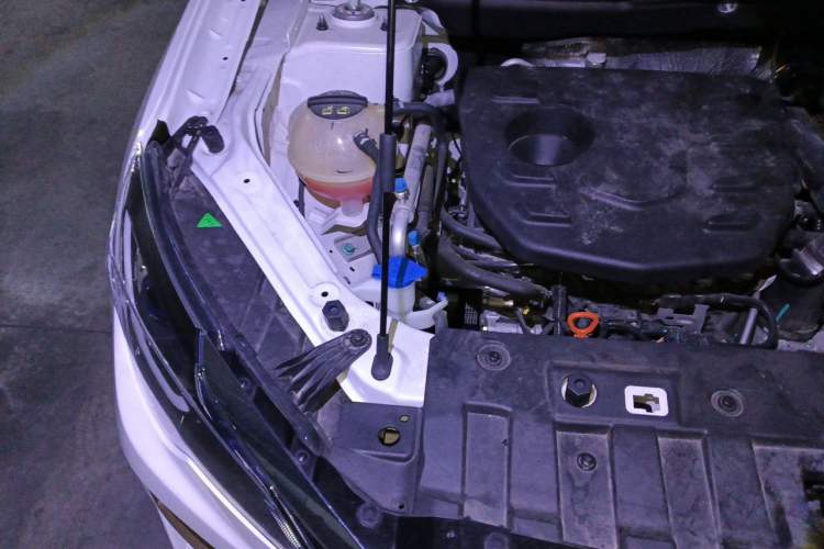 Used JETOUR X70 2024 1.5T DCT Glory PRO 7-Seater Engine Bay Right