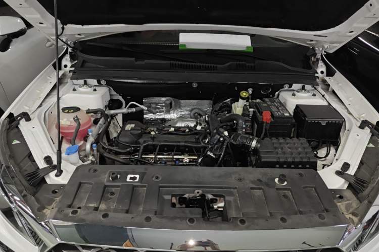 Used JETOUR X70 2024 1.5T DCT Enjoyment Edition 5 Seats Engine Bay