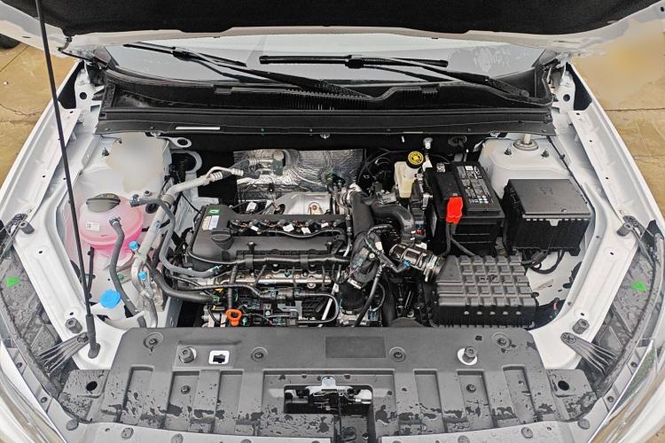 Used JETOUR X70 2024 1.5T DCT Enjoyment Edition 5 Seats Engine Bay