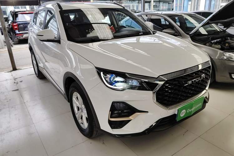 Used JETOUR X70 2024 1.5T Manual Glory Edition 5 Seats Front Right 45 Deg