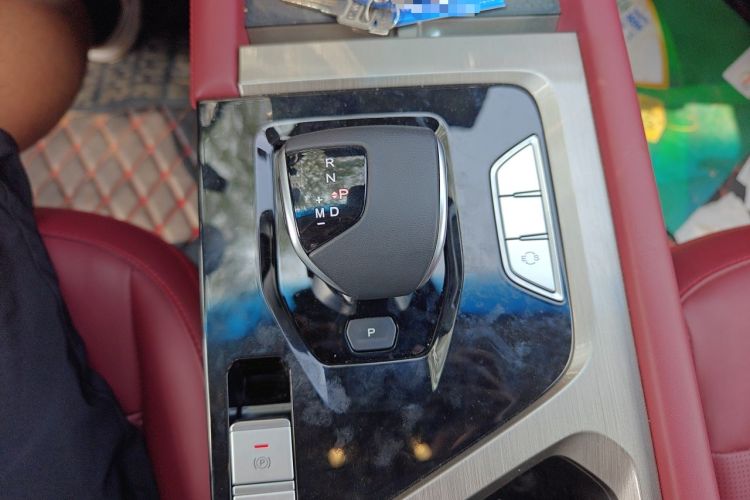 Used JETOUR X70 2024 1.5T DCT Enjoyment Edition 5 Seats Gear Lever