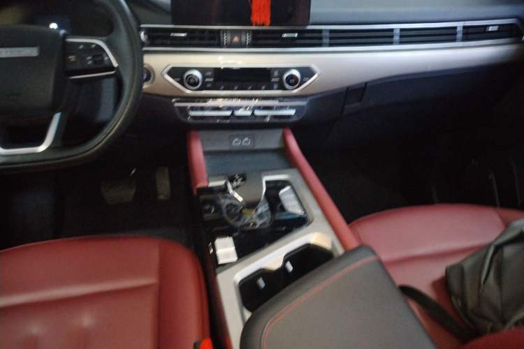 Used JETOUR X70 2024 1.5T DCT Enjoy Edition 7-Seater Gear Lever