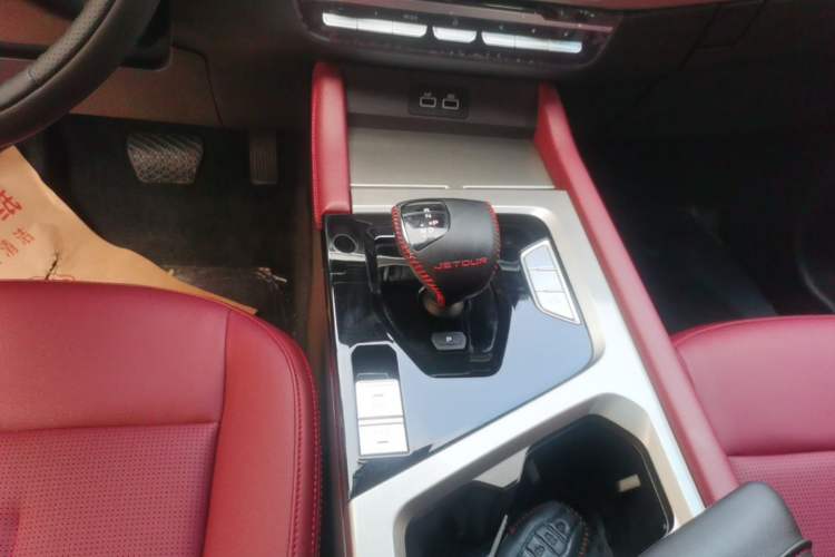 Used JETOUR X70 2024 1.5T DCT Glory PRO 7-Seater Gear Lever