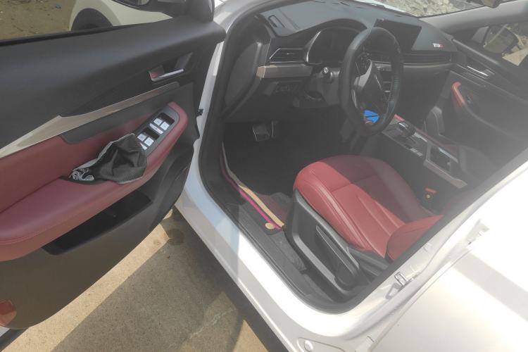 Used JETOUR X70 2024 1.5T DCT Enjoy Edition 7-Seater Interior 3