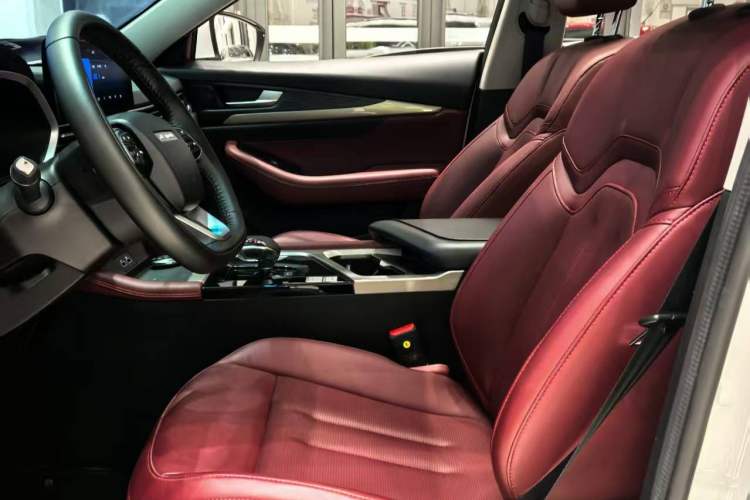 Used JETOUR X70 2024 1.5T DCT Enjoyment Edition 5 Seats Interior 4