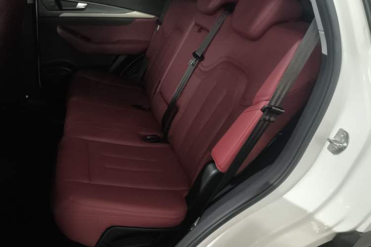 Used JETOUR X70 2024 1.5T DCT Glory PRO 7-Seater Interior 4