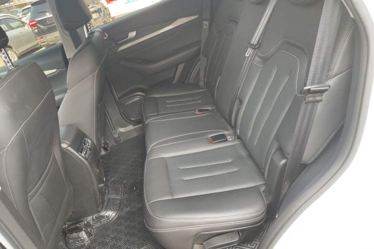 Used JETOUR X70 2024 1.5T DCT Enjoyment Edition 5 Seats Interior 4