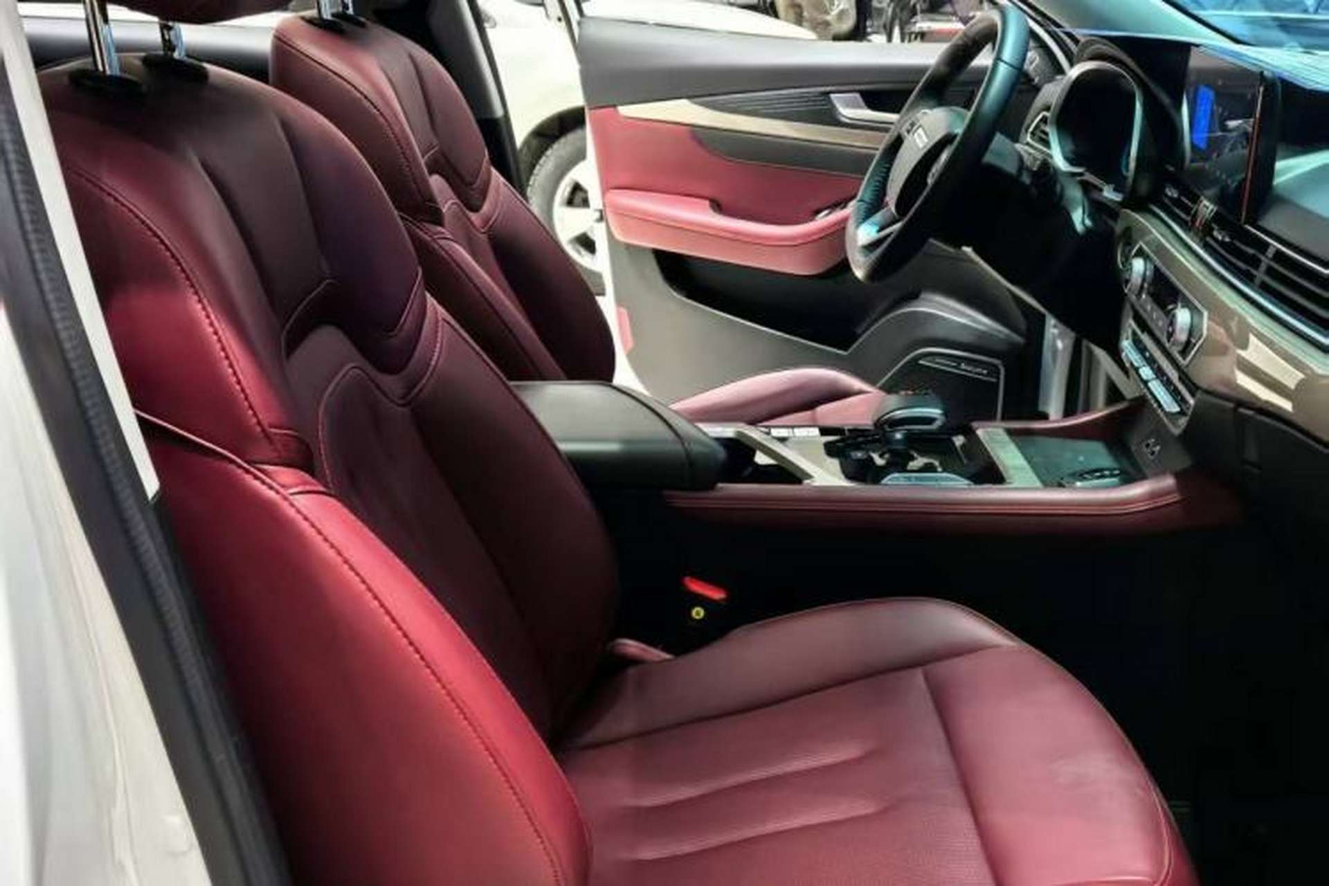 Used JETOUR X70 2024 1.5T DCT Enjoyment Edition 5 Seats Interior 5