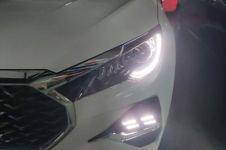 Used JETOUR X70 2024 1.5T DCT Enjoyment Edition 5 Seats Left Front Headlight