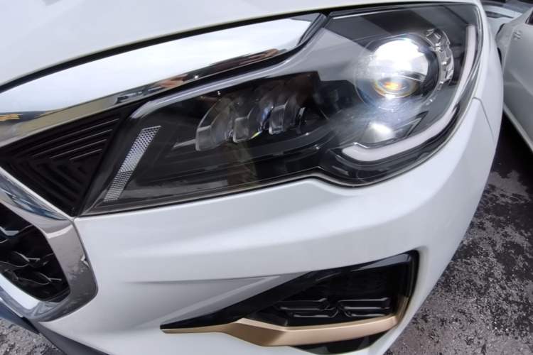 Used JETOUR X70 2024 1.5T DCT Glory PRO 5-Seater Left Front Headlight